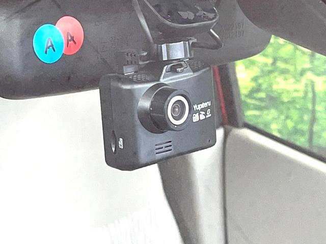 Ｍ　ｅ－アシスト　ＳＤナビ　バックカメラ　Ｂｌｕｅｔｏｏｔｈ接続　ドライブレコーダー　誤発進抑制機能　横滑り防止機能　オートエアコン　アイドリングストップ　アイボリーファブリックシート　ＥＴＣ　禁煙車(6枚目)