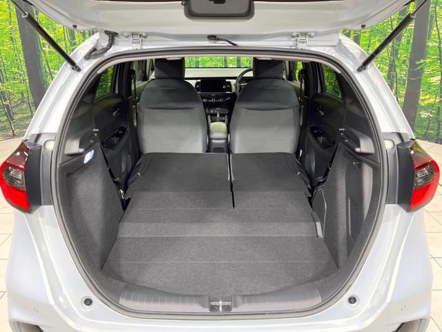 フィット e:HEV RS HondaCONNECT9型ナビ 専用デザイン16インチAW 減速セレクター ホンダセンシング バックカメラ ETC2.0 本革巻セレクトレバー フルLEDヘッドライト LEDルームランプ(10枚目)