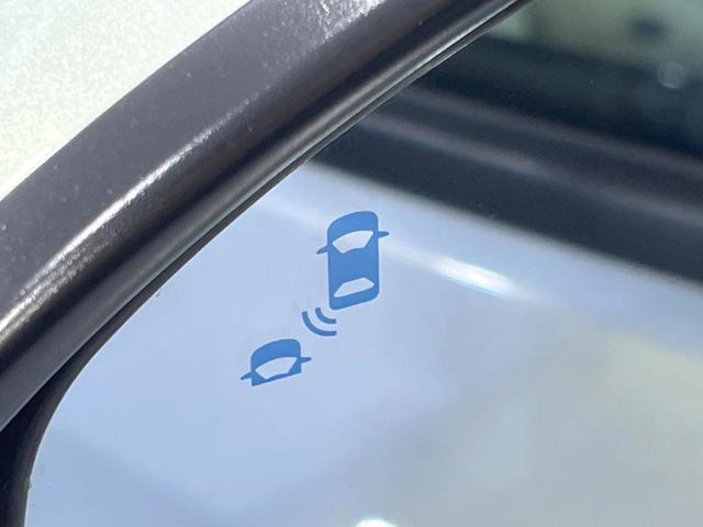 ヴェゼル ｅ：ＨＥＶ　Ｚ　純正９インチナビ　ホンダセンシング　全周囲カメラ　アダプティブクルーズコントロール　ＢＳＭ　電動リアゲート　置くだけ充電　寒冷地仕様　Ｂｌｕｅｔｏｏｔｈ　ＥＴＣ　シートヒーター　ＬＥＤヘッドライト（5枚目）