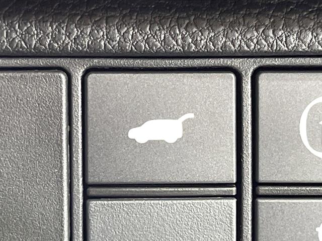 ヴェゼル ｅ：ＨＥＶ　Ｚ　純正９インチナビ　ホンダセンシング　全周囲カメラ　アダプティブクルーズコントロール　ＢＳＭ　電動リアゲート　置くだけ充電　寒冷地仕様　Ｂｌｕｅｔｏｏｔｈ　ＥＴＣ　シートヒーター　ＬＥＤヘッドライト（46枚目）