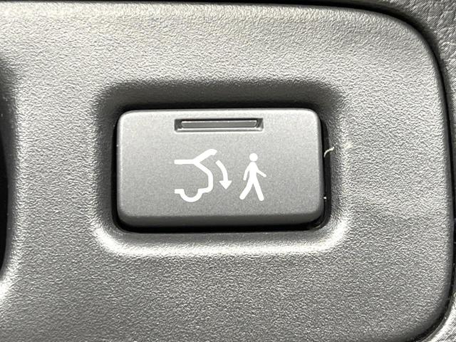 ヴェゼル ｅ：ＨＥＶ　Ｚ　純正９インチナビ　ホンダセンシング　全周囲カメラ　アダプティブクルーズコントロール　ＢＳＭ　電動リアゲート　置くだけ充電　寒冷地仕様　Ｂｌｕｅｔｏｏｔｈ　ＥＴＣ　シートヒーター　ＬＥＤヘッドライト（52枚目）