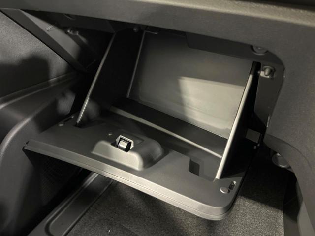 セレナ e-パワー ハイウェイスターV 登録済未使用車 両側電動ドア 純正12.3型ナビ 全周囲カメラ 衝突被害軽減システム プロパイロット ドラレコ コーナーセンサー スマートキー LEDヘッド オートハイビーム フルセグ(67枚目)