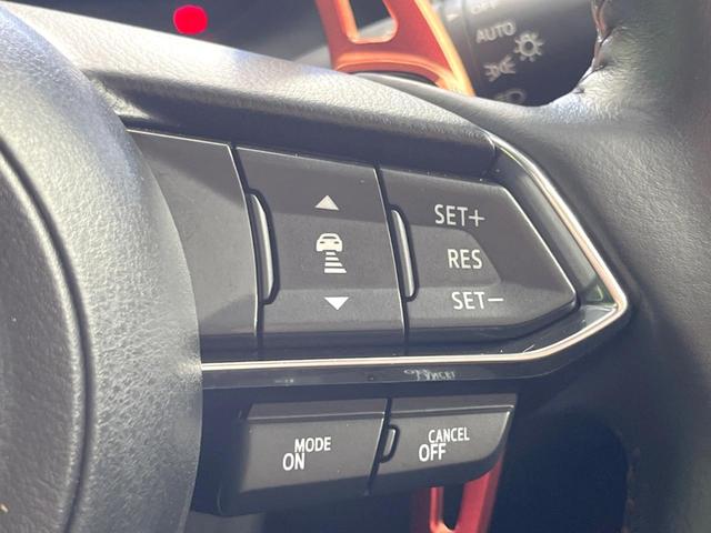 MAZDA2 15S ブラックトーンエディション マツダコネクトナビ 全周囲カメラ レーダークルーズ 禁煙車 LEDヘッド 純正16インチアルミホイール 衝突被害軽減システム コーナーセンサー スマートキー 車線逸脱警報 オートライト オートエアコン(6枚目)