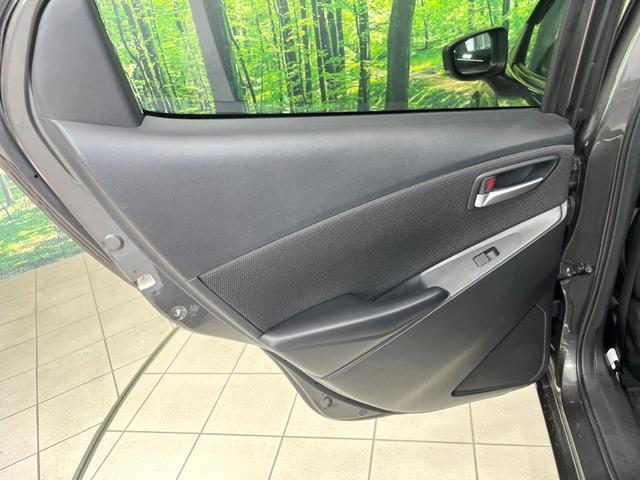 MAZDA2 15S ブラックトーンエディション マツダコネクトナビ 全周囲カメラ レーダークルーズ 禁煙車 LEDヘッド 純正16インチアルミホイール 衝突被害軽減システム コーナーセンサー スマートキー 車線逸脱警報 オートライト オートエアコン(64枚目)