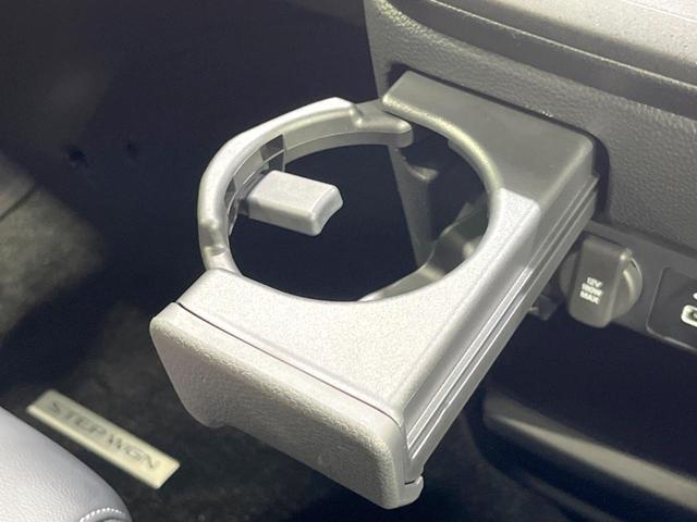 ステップワゴン e:HEVスパーダ 純正11.4インチナビ 両側電動ドア 全周囲カメラ ホンダセンシング 禁煙車 ETC 電動リアゲート ドラレコ 2列目オットマン 前席シートヒーター アダプティブクルーズ コーナーセンサー フルセグ(65枚目)