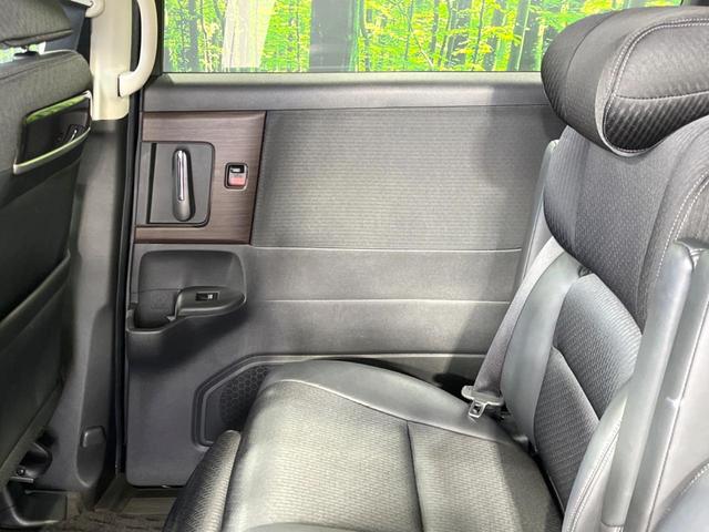 オデッセイ アブソルート・ＥＸ　純正ＳＤナビ　後席モニター　全周囲カメラ　衝突被害軽減システム　レーダークルーズ　禁煙車　ハーフレザーシート　ドラレコ　コーナーセンサー　スマートキー　ＬＥＤヘッド　ビルトインＥＴＣ（60枚目）