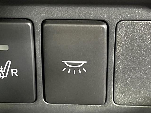 ルーミー カスタムG-T 両側電動ドア 純正9型ナビ 全周囲カメラ 衝突被害軽減システム ETC2.0 レーダークルーズ 禁煙車 コーナーセンサー スマートキー オートハイビーム シートバックテーブル ロールサンシェード(62枚目)