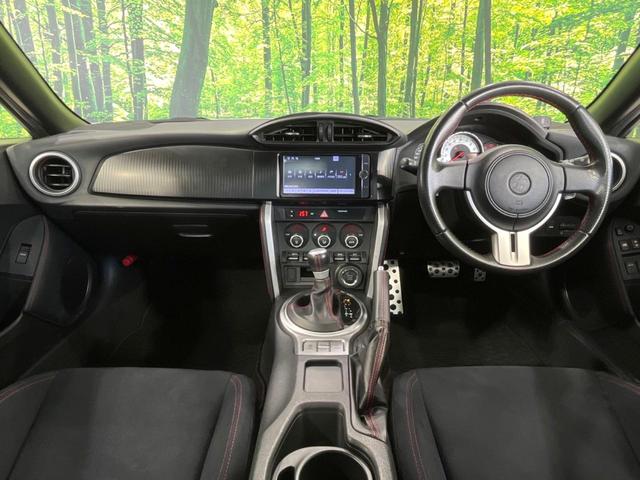 86 GT 純正ナビ バックカメラ 禁煙車 コーナーセンサー スマートキー HIDヘッドライト ETC オートライト デュアルエアコン 純正17インチアルミ Bluetooth CD DVD再生 フルセグ(2枚目)