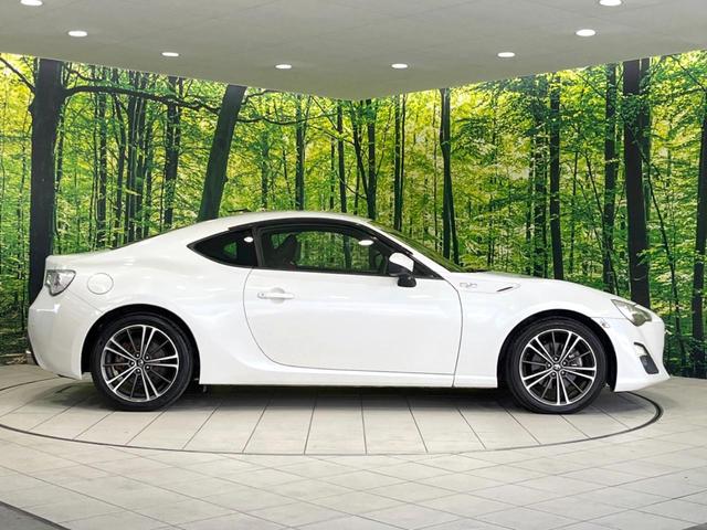 86 GT 純正ナビ バックカメラ 禁煙車 コーナーセンサー スマートキー HIDヘッドライト ETC オートライト デュアルエアコン 純正17インチアルミ Bluetooth CD DVD再生 フルセグ(48枚目)