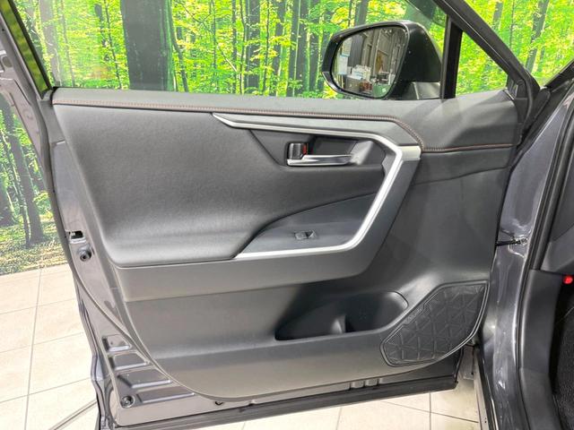 RAV4 ハイブリッドアドベンチャー 4WD サンルーフ 全周囲カメラ 衝突被害軽減システム レーダークルーズ 禁煙車 電動リアゲート レザーシート シートヒーター 前席シートエアコン パワーシート ドラレコ コーナーセンサー(56枚目)