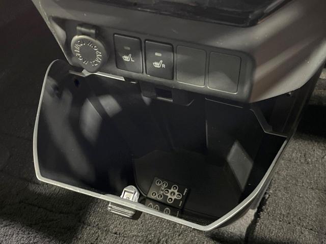 ルーミー カスタムＧ－Ｔ　両側電動スライドドア　スマートアシスト　９型ディスプレイオーディオ　全周囲カメラ　レーダークルーズ　ＥＴＣ　フルセグ　Ｂｌｕｅｔｏｏｔｈ　禁煙車　スマートキー　シートヒーター　ＬＥＤヘッド（70枚目）