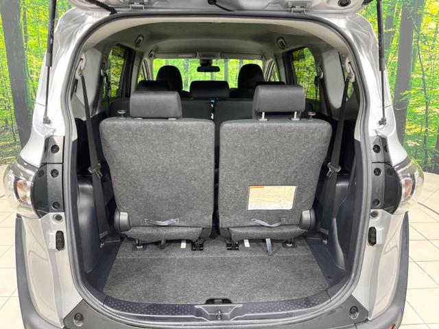 シエンタ G 純正9インチナビ 両側電動スライドドア トヨタセーフティサポート 禁煙車 Bluetooth フルセグ オートマチックハイビーム スマートキー クリアランスソナー アイドリングストップ 15インチAW(11枚目)