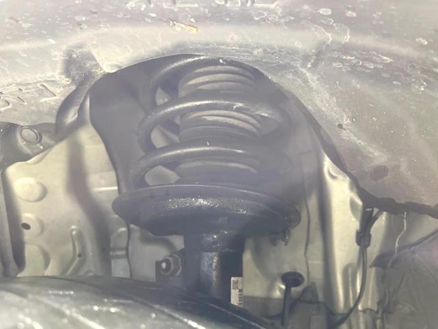 シエンタ G 純正9インチナビ 両側電動スライドドア トヨタセーフティサポート 禁煙車 Bluetooth フルセグ オートマチックハイビーム スマートキー クリアランスソナー アイドリングストップ 15インチAW(21枚目)