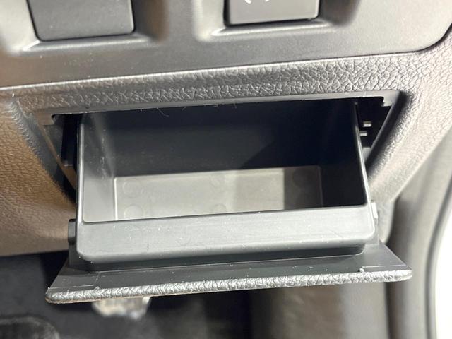 インプレッサスポーツ 2.0iアイサイト 4WD ディスプレイオーデイオ レーダークルーズ LEDヘッドライト スマートキー オートライト 革巻きステアリング パドルシフト 純正16インチAW フォグライト 盗難防止装置 プライバシーガラス(59枚目)