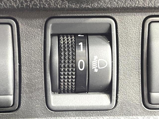 ノート ｅ－パワー　Ｘ　衝突軽減装置　ＳＤナビ　バックカメラ　Ｂｌｕｅｔｏｏｔｈ　ＥＴＣ　ドライブレコーダー　クリアランスソナー　レーンキープアシスト　フルセグ　横滑り防止装置　オートライト　オートエアコン　禁煙車（48枚目）