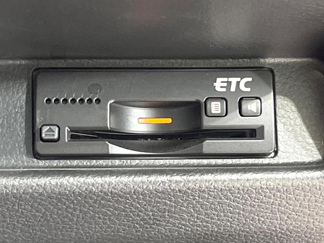 アルト X レーダーブレーキサポート ビルトインETC 禁煙車 シートヒーター スマートキー LEDヘッド オートエアコン 純正15インチアルミ CD再生 プライバシーガラス 盗難防止装置 アイドリングストップ(4枚目)