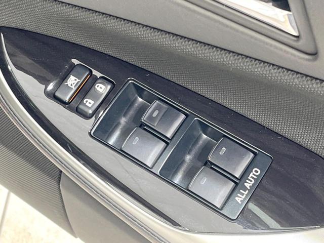 クラウン アスリート サンルーフ サイド・バックカメラ ドラレコ コーナーセンサー スマートキー HIDヘッド ビルトインETC クルコン 純正18インチアルミ オートライト デュアルエアコン Bluetooth CD(53枚目)