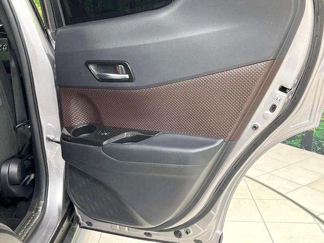 Ｃ－ＨＲ Ｇ　バックカメラ　衝突被害軽減システム　レーダークルーズ　禁煙車　ハーフレザーシート　ドラレコ　コーナーセンサー　スマートキー　ＬＥＤヘッド　ビルトインＥＴＣ　純正１８インチアルミ　オートハイビーム（31枚目）