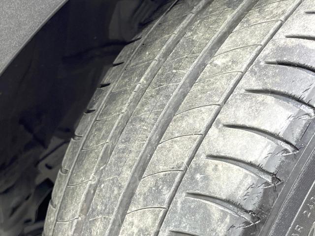 Ｃ－ＨＲ Ｇ　バックカメラ　衝突被害軽減システム　レーダークルーズ　禁煙車　ハーフレザーシート　ドラレコ　コーナーセンサー　スマートキー　ＬＥＤヘッド　ビルトインＥＴＣ　純正１８インチアルミ　オートハイビーム（50枚目）