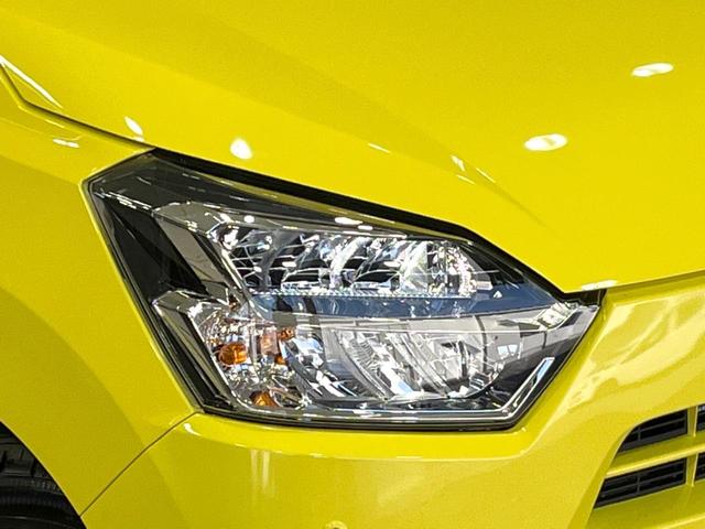 【ＬＥＤヘッドライト】悪天候や夜間走行時も良好な視界を確保し安心して運転できる高輝度ＬＥＤヘッドライトを装備！点灯速度が早く、消費電力も抑えられています。