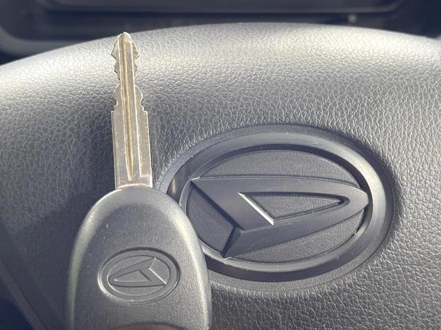 ミライース Ｌ　ＳＤナビ　禁煙車　ＥＴＣ　アイドリングストップ　ＣＤ　ＤＶＤ再生　地デジ　スマートキー　横滑り防止装置　ドアバイザー（6枚目）