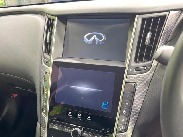 スカイライン ３５０ＧＴ　ＦＯＵＲ　ハイブリッド　タイプＳＰ　４ＷＤ　全周囲カメラ　衝突被害軽減システム　レーダークルーズ　禁煙車　レザーシート　ドラレコ　コーナーセンサー　スマートキー　ＬＥＤヘッド　ビルトインＥＴＣ　純正１９インチアルミ　車線逸脱警報（3枚目）