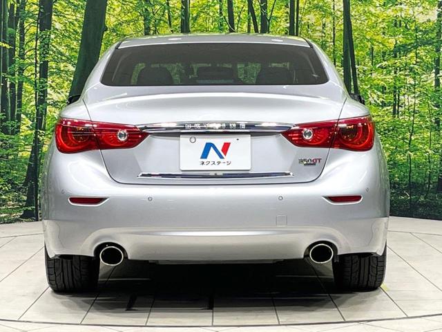 スカイライン ３５０ＧＴ　ＦＯＵＲ　ハイブリッド　タイプＳＰ　４ＷＤ　全周囲カメラ　衝突被害軽減システム　レーダークルーズ　禁煙車　レザーシート　ドラレコ　コーナーセンサー　スマートキー　ＬＥＤヘッド　ビルトインＥＴＣ　純正１９インチアルミ　車線逸脱警報（15枚目）