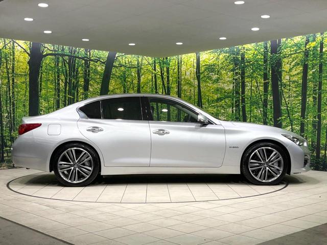 スカイライン ３５０ＧＴ　ＦＯＵＲ　ハイブリッド　タイプＳＰ　４ＷＤ　全周囲カメラ　衝突被害軽減システム　レーダークルーズ　禁煙車　レザーシート　ドラレコ　コーナーセンサー　スマートキー　ＬＥＤヘッド　ビルトインＥＴＣ　純正１９インチアルミ　車線逸脱警報（28枚目）