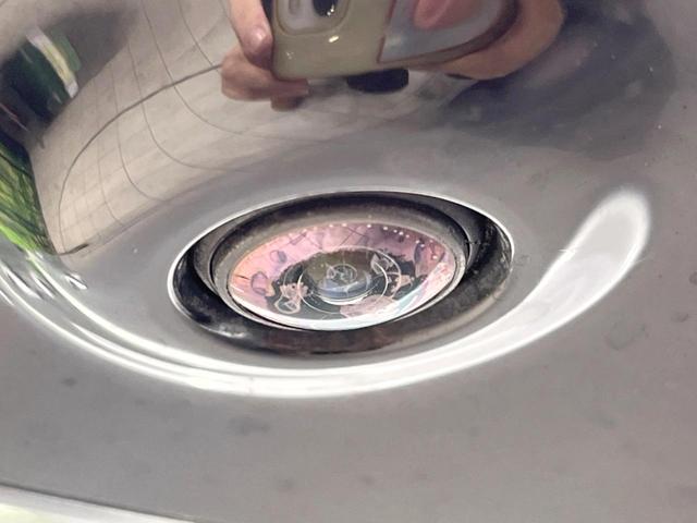 スカイライン ３５０ＧＴ　ＦＯＵＲ　ハイブリッド　タイプＳＰ　４ＷＤ　全周囲カメラ　衝突被害軽減システム　レーダークルーズ　禁煙車　レザーシート　ドラレコ　コーナーセンサー　スマートキー　ＬＥＤヘッド　ビルトインＥＴＣ　純正１９インチアルミ　車線逸脱警報（33枚目）