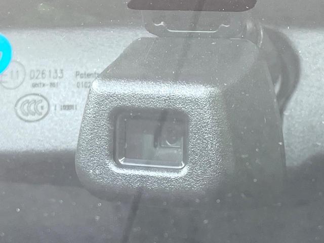 スカイライン ３５０ＧＴ　ＦＯＵＲ　ハイブリッド　タイプＳＰ　４ＷＤ　全周囲カメラ　衝突被害軽減システム　レーダークルーズ　禁煙車　レザーシート　ドラレコ　コーナーセンサー　スマートキー　ＬＥＤヘッド　ビルトインＥＴＣ　純正１９インチアルミ　車線逸脱警報（37枚目）