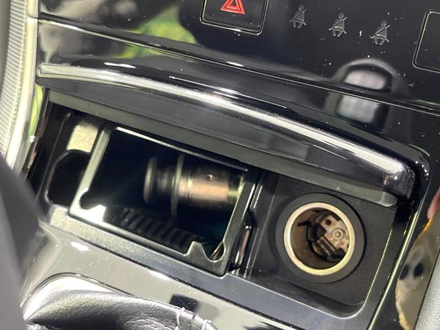 スカイライン ３５０ＧＴ　ＦＯＵＲ　ハイブリッド　タイプＳＰ　４ＷＤ　全周囲カメラ　衝突被害軽減システム　レーダークルーズ　禁煙車　レザーシート　ドラレコ　コーナーセンサー　スマートキー　ＬＥＤヘッド　ビルトインＥＴＣ　純正１９インチアルミ　車線逸脱警報（62枚目）