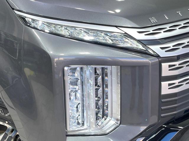 デリカＤ：５ Ｇ　パワーパッケージ　衝突軽減装置　両側電動スライドドア　レーダークルーズ　ＢＳＭ　純正１１型ナビ　全周囲カメラ　Ｂｌｕｅｔｏｏｔｈ　ＥＴＣ　電動リアゲート　ＬＥＤヘッドライト　ＬＥＤフォグライト　シートヒーター　禁煙車（14枚目）