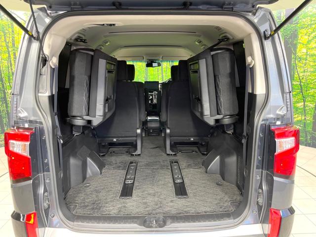 デリカＤ：５ Ｇ　パワーパッケージ　衝突軽減装置　両側電動スライドドア　レーダークルーズ　ＢＳＭ　純正１１型ナビ　全周囲カメラ　Ｂｌｕｅｔｏｏｔｈ　ＥＴＣ　電動リアゲート　ＬＥＤヘッドライト　ＬＥＤフォグライト　シートヒーター　禁煙車（35枚目）