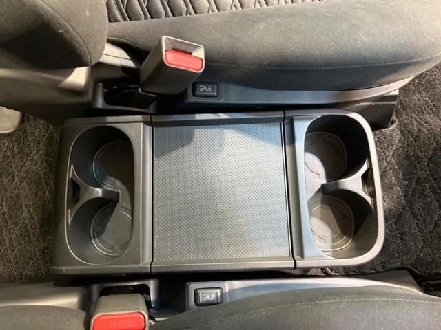 デリカＤ：５ Ｇ　パワーパッケージ　衝突軽減装置　両側電動スライドドア　レーダークルーズ　ＢＳＭ　純正１１型ナビ　全周囲カメラ　Ｂｌｕｅｔｏｏｔｈ　ＥＴＣ　電動リアゲート　ＬＥＤヘッドライト　ＬＥＤフォグライト　シートヒーター　禁煙車（42枚目）