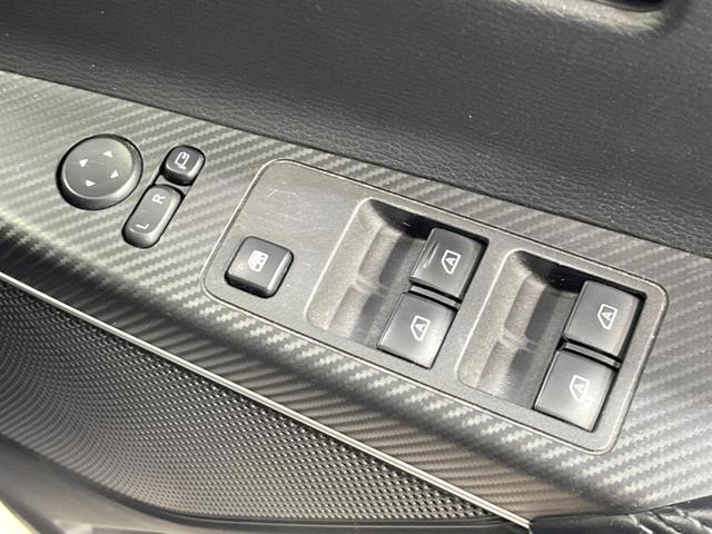 デリカＤ：５ Ｇ　パワーパッケージ　衝突軽減装置　両側電動スライドドア　レーダークルーズ　ＢＳＭ　純正１１型ナビ　全周囲カメラ　Ｂｌｕｅｔｏｏｔｈ　ＥＴＣ　電動リアゲート　ＬＥＤヘッドライト　ＬＥＤフォグライト　シートヒーター　禁煙車（43枚目）