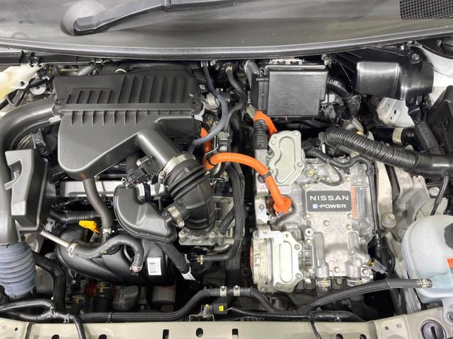 ノート S 衝突軽減装置 SDナビ 禁煙車 バックカメラ ETC Bluetooth スマートキー オートマチックハイビーム オートエアコン クリアランスソナー CD/DVD再生 アイドリングストップ 横滑り防止(18枚目)