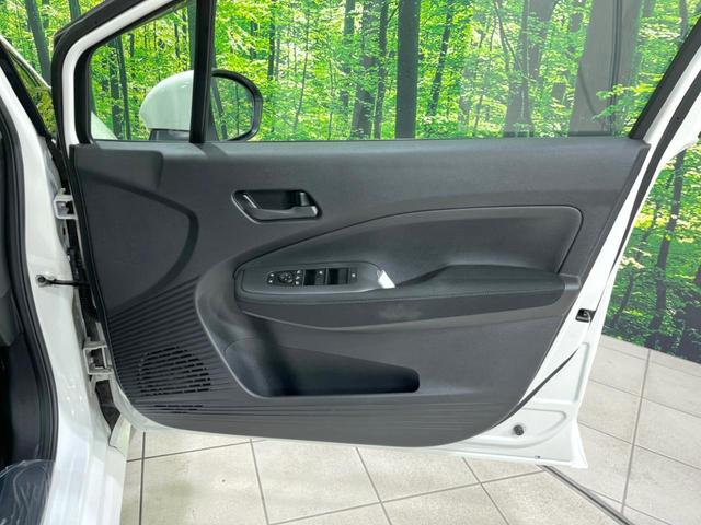 ノート S 衝突軽減装置 SDナビ 禁煙車 バックカメラ ETC Bluetooth スマートキー オートマチックハイビーム オートエアコン クリアランスソナー CD/DVD再生 アイドリングストップ 横滑り防止(55枚目)