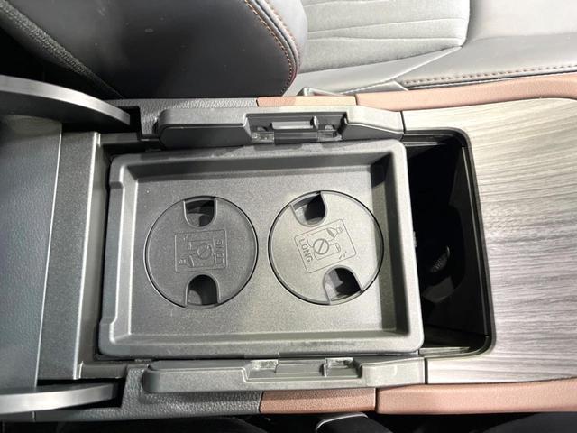 ハリアーハイブリッド Ｚ　衝突軽減　レーダークルーズ　ＪＢＬサウンド　純正１２型ディスプレイオーディオ　ＢＳＭ　バックカメラ　Ｂｌｕｅｔｏｏｔｈ　ＥＴＣ　ドラレコ　電動リアゲート　ＬＥＤヘッドライト　スマートキー　禁煙車（43枚目）