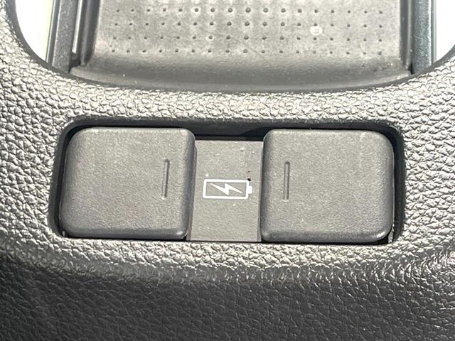 フィット ｅ：ＨＥＶクロスター　純正９型ナビ　バックカメラ　衝突被害軽減システム　ＥＴＣ　レーダークルーズ　禁煙車　ドラレコ　コーナーセンサー　スマートキー　ＬＥＤヘッド　オートハイビーム　車線逸脱警報　フルセグ　プライバシーガラス（62枚目）