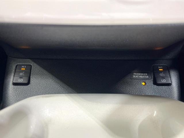 プリウス Ａツーリングセレクション　バックカメラ　衝突被害軽減システム　レーダークルーズ　禁煙車　レザーシート　コーナーセンサー　スマートキー　ＬＥＤヘッド　ビルトインＥＴＣ　純正１７インチアルミ　オートハイビーム　パークアシスト（6枚目）