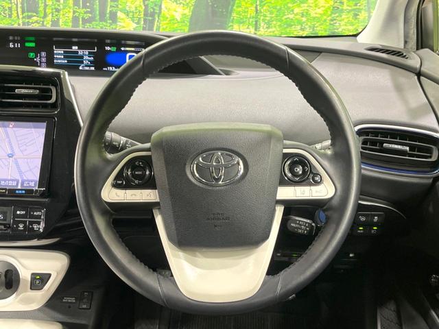 プリウス Ａツーリングセレクション　バックカメラ　衝突被害軽減システム　レーダークルーズ　禁煙車　レザーシート　コーナーセンサー　スマートキー　ＬＥＤヘッド　ビルトインＥＴＣ　純正１７インチアルミ　オートハイビーム　パークアシスト（11枚目）