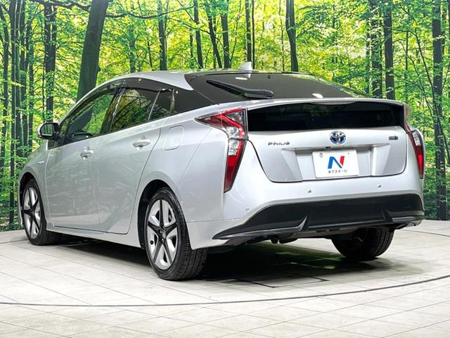 プリウス Ａツーリングセレクション　バックカメラ　衝突被害軽減システム　レーダークルーズ　禁煙車　レザーシート　コーナーセンサー　スマートキー　ＬＥＤヘッド　ビルトインＥＴＣ　純正１７インチアルミ　オートハイビーム　パークアシスト（25枚目）