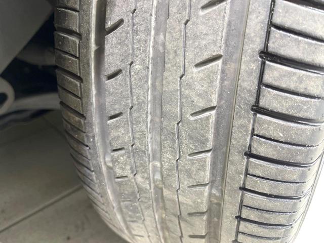 プリウス Ａツーリングセレクション　バックカメラ　衝突被害軽減システム　レーダークルーズ　禁煙車　レザーシート　コーナーセンサー　スマートキー　ＬＥＤヘッド　ビルトインＥＴＣ　純正１７インチアルミ　オートハイビーム　パークアシスト（29枚目）