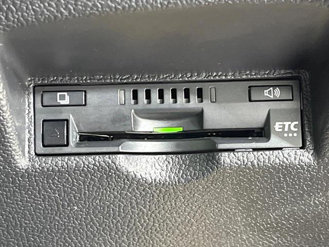 プリウス Ａツーリングセレクション　バックカメラ　衝突被害軽減システム　レーダークルーズ　禁煙車　レザーシート　コーナーセンサー　スマートキー　ＬＥＤヘッド　ビルトインＥＴＣ　純正１７インチアルミ　オートハイビーム　パークアシスト（34枚目）