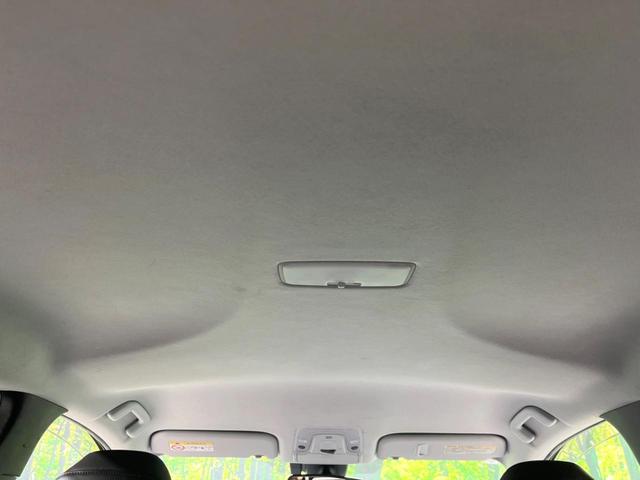 プリウス Ａツーリングセレクション　バックカメラ　衝突被害軽減システム　レーダークルーズ　禁煙車　レザーシート　コーナーセンサー　スマートキー　ＬＥＤヘッド　ビルトインＥＴＣ　純正１７インチアルミ　オートハイビーム　パークアシスト（39枚目）