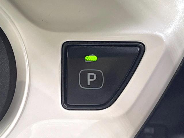 プリウス Ａツーリングセレクション　バックカメラ　衝突被害軽減システム　レーダークルーズ　禁煙車　レザーシート　コーナーセンサー　スマートキー　ＬＥＤヘッド　ビルトインＥＴＣ　純正１７インチアルミ　オートハイビーム　パークアシスト（49枚目）
