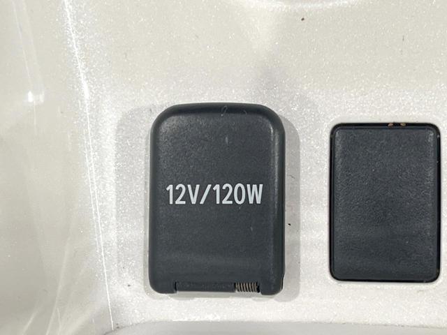 プリウス Ａツーリングセレクション　バックカメラ　衝突被害軽減システム　レーダークルーズ　禁煙車　レザーシート　コーナーセンサー　スマートキー　ＬＥＤヘッド　ビルトインＥＴＣ　純正１７インチアルミ　オートハイビーム　パークアシスト（50枚目）