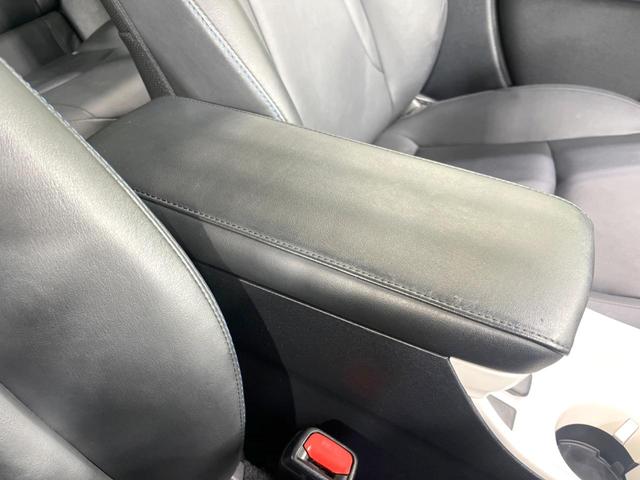 プリウス Ａツーリングセレクション　バックカメラ　衝突被害軽減システム　レーダークルーズ　禁煙車　レザーシート　コーナーセンサー　スマートキー　ＬＥＤヘッド　ビルトインＥＴＣ　純正１７インチアルミ　オートハイビーム　パークアシスト（51枚目）