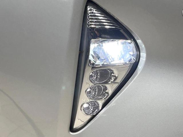 プリウス Ａツーリングセレクション　バックカメラ　衝突被害軽減システム　レーダークルーズ　禁煙車　レザーシート　コーナーセンサー　スマートキー　ＬＥＤヘッド　ビルトインＥＴＣ　純正１７インチアルミ　オートハイビーム　パークアシスト（59枚目）