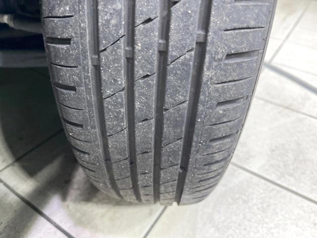 アクア Ｇ　純正ナビ　禁煙車　バックカメラ　ＥＴＣ　フルセグ　Ｂｌｕｅｔｏｏｔｈ　スマートキー　オートライト　ステアリングスイッチ　オートエアコン　盗難防止装置　プライバシーガラス　アイドリングストップ　横滑防止（30枚目）